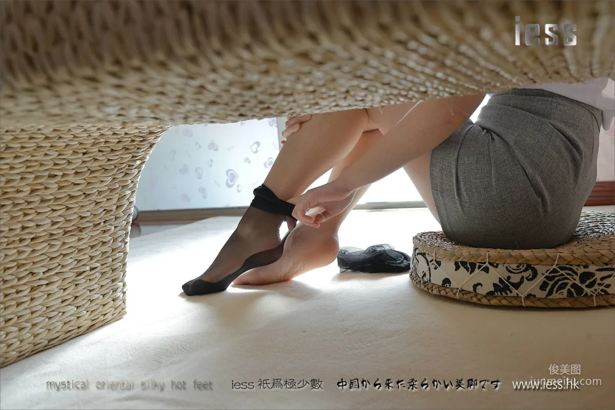 絲足便當111 小夕 《脫絲連續圖》[IESS異思趣向] 寫真集 22
