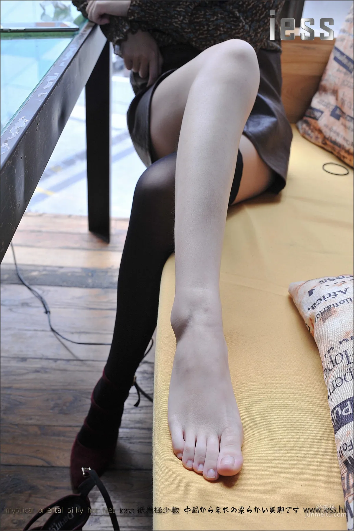 丝足便当047 小夕 《少女的腿（足）》[IESS异思趣向] 写真集41