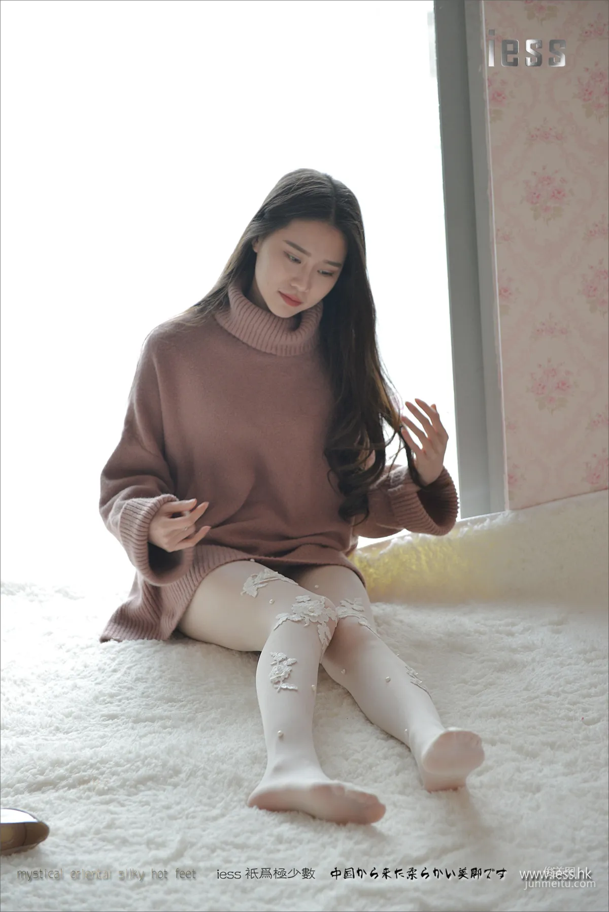 絲足便當083 佳佳 《雪蓮花》[IESS異思趣向] 寫真集 12