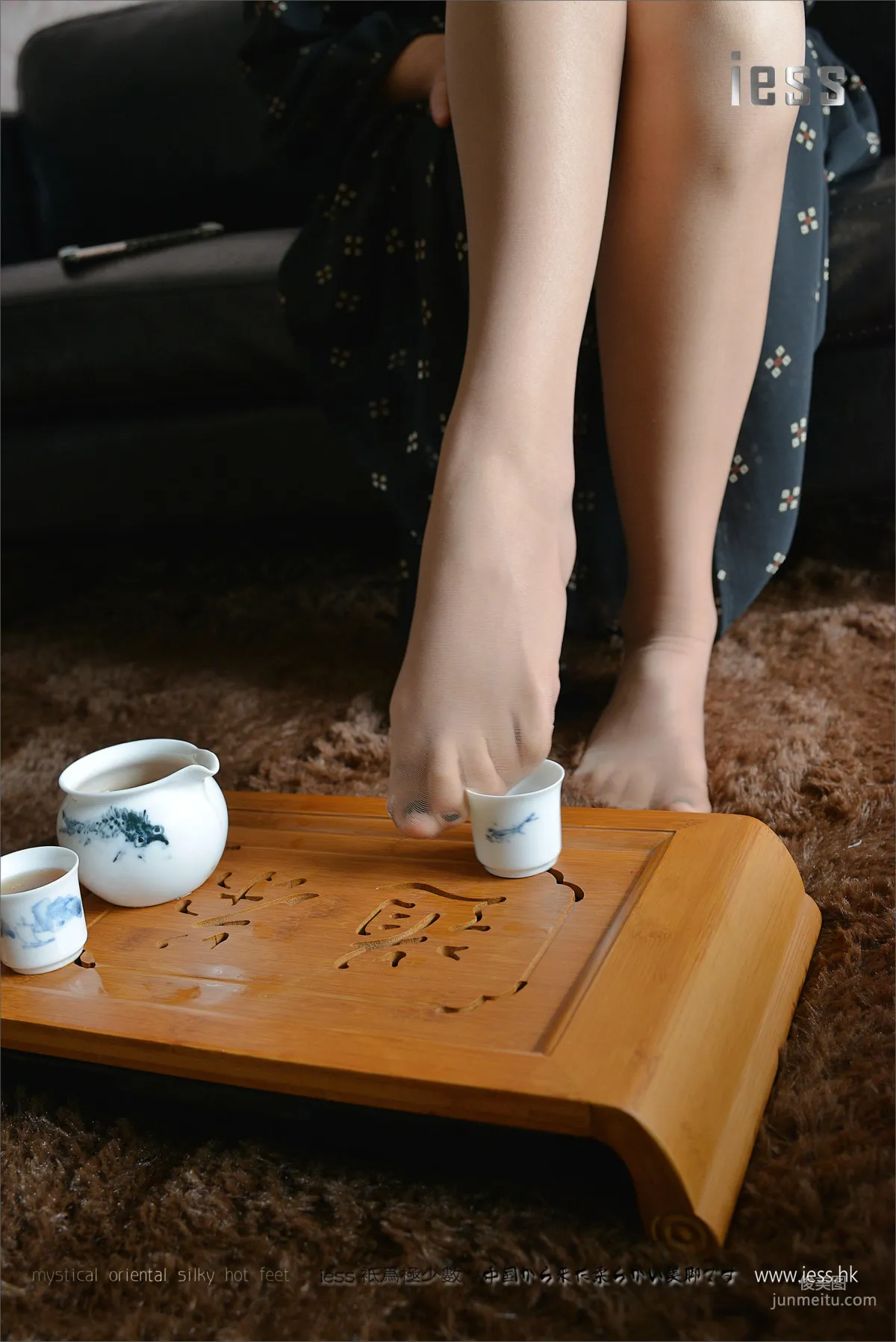 丝足便当068 小C 《请茶》[IESS异思趣向] 写真集46