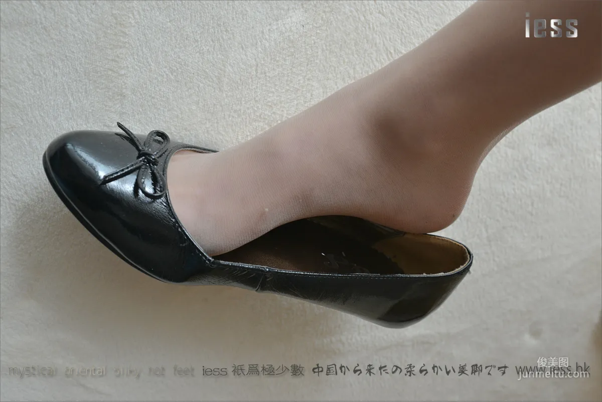 絲足便當056 潇潇 《女神演繹ES6和平底鞋》[IESS異思趣向] 寫真集 27