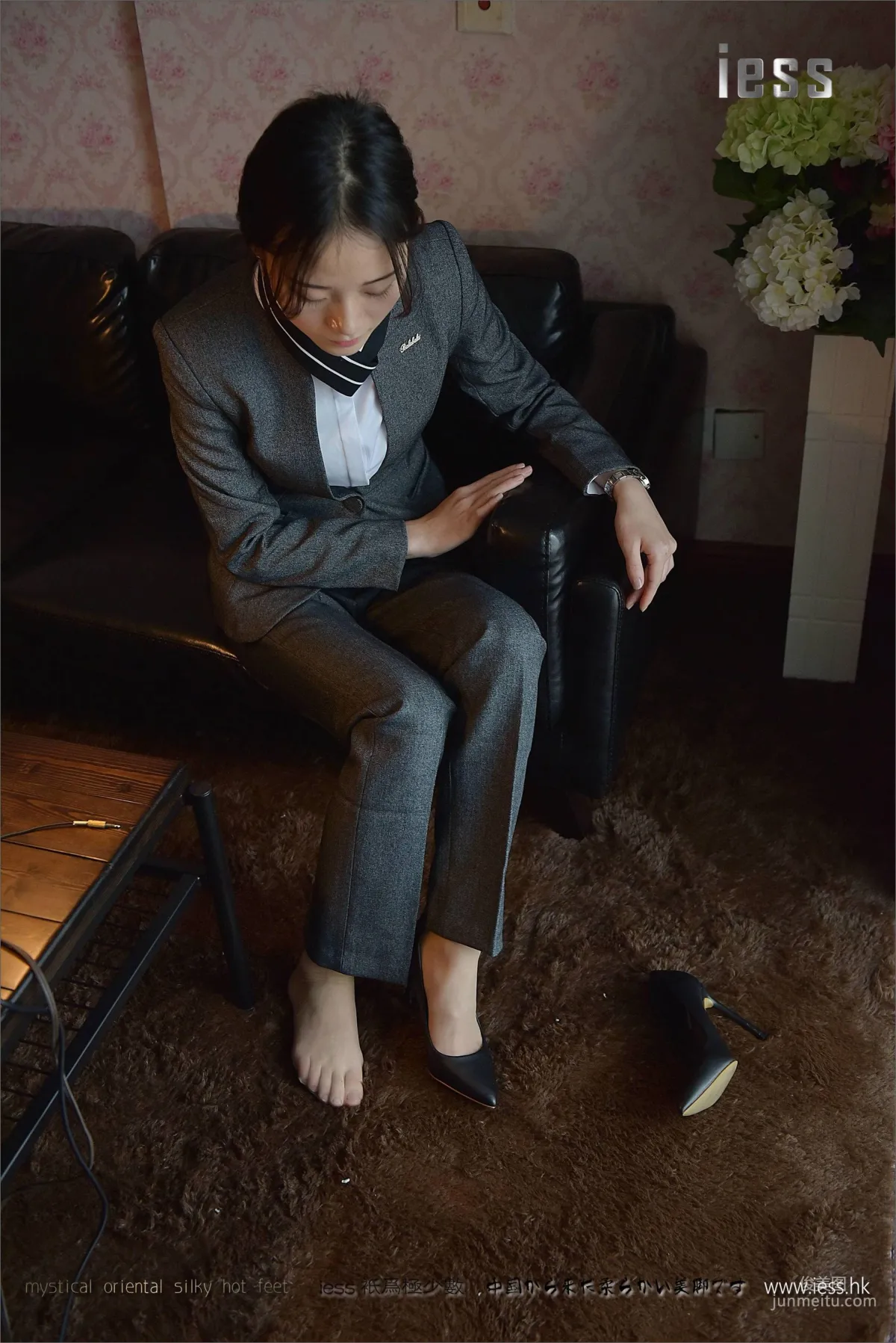 絲足便當114 小六 《小六的長褲短絲》[IESS異思趣向] 寫真集 13