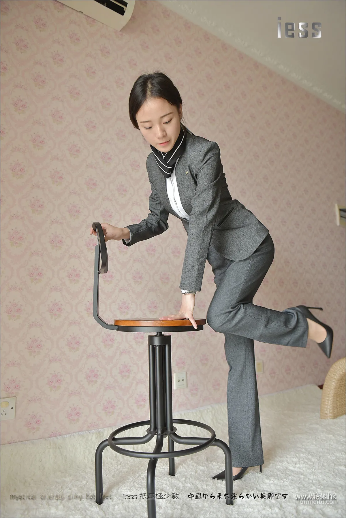 絲足便當114 小六 《小六的長褲短絲》[IESS異思趣向] 寫真集 94