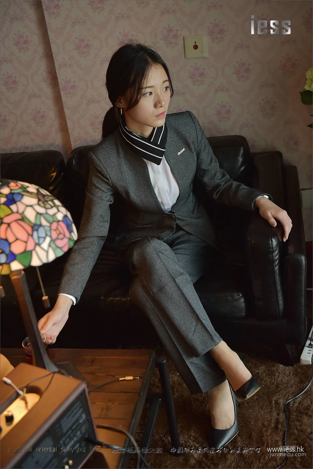 絲足便當114 小六 《小六的長褲短絲》[IESS異思趣向] 寫真集 4