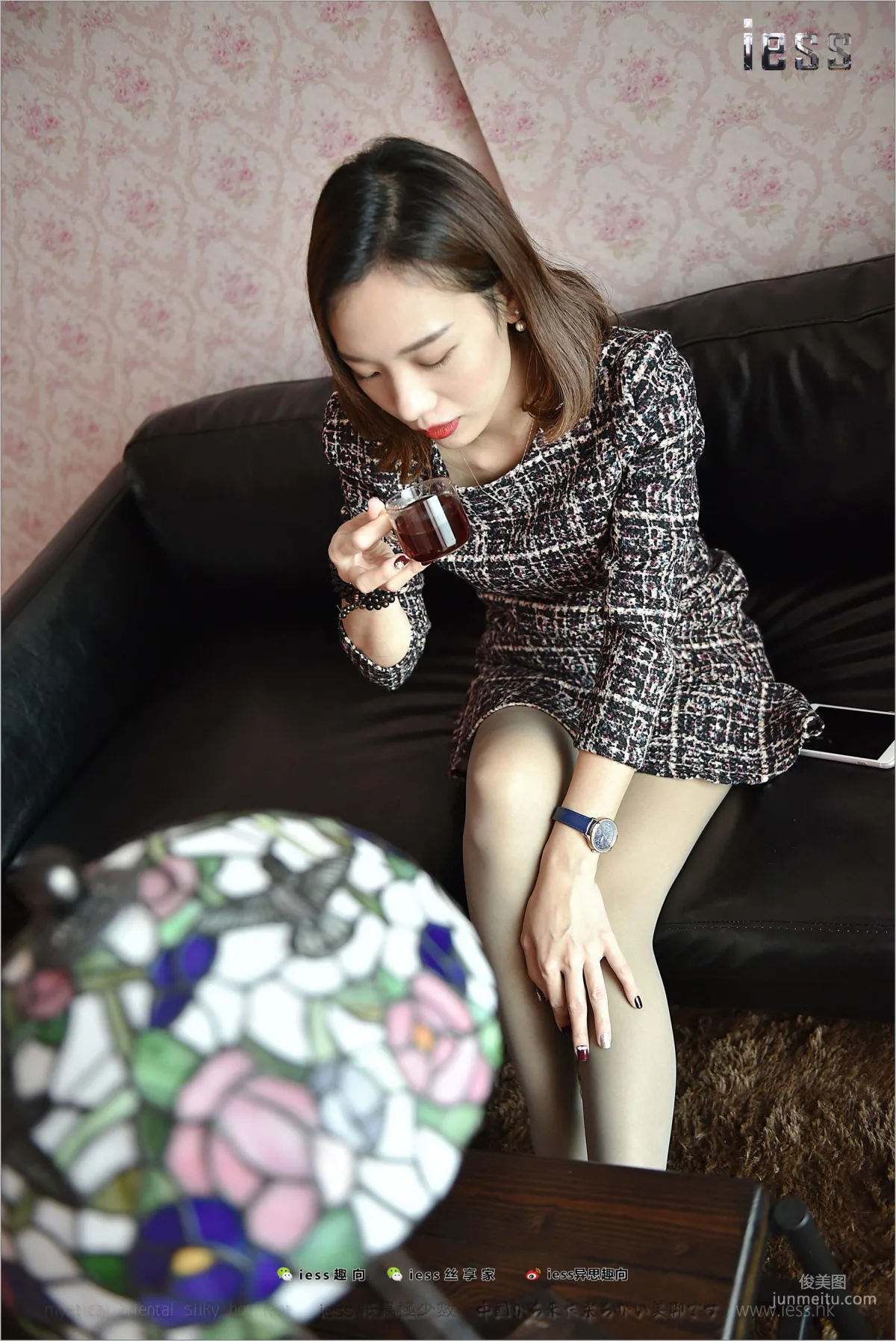 絲足便當169 薇薇 《做客（厚灰絲）》[IESS異思趣向] 寫真集 21