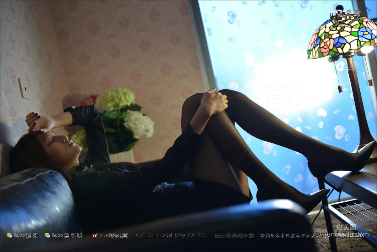 絲足便當168 潇潇 《黑絲女神黑絲秀》[IESS異思趣向] 寫真集 64