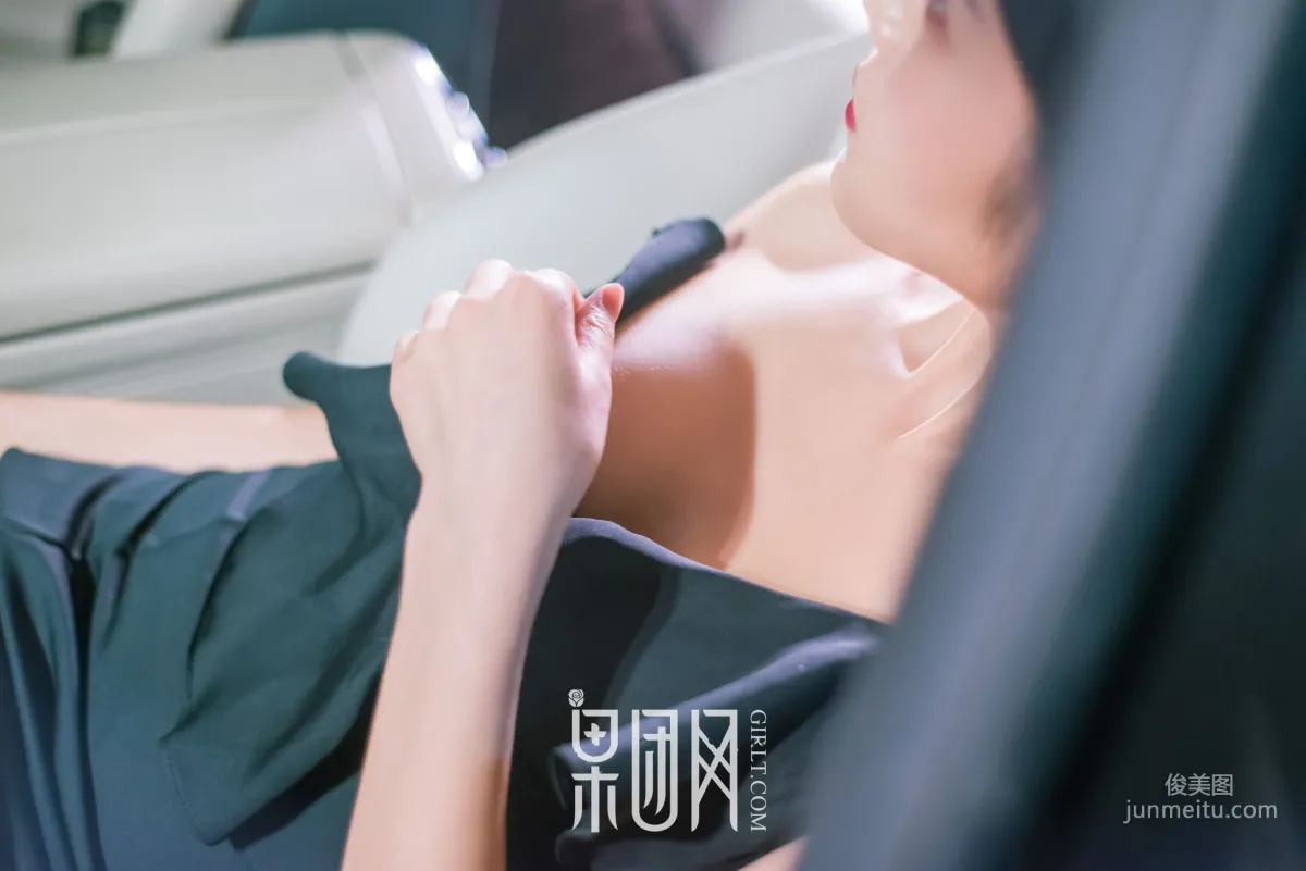 微微《美女vs豪車，你選擇哪個！》 [果團網Girlt] No.107 寫真集 34