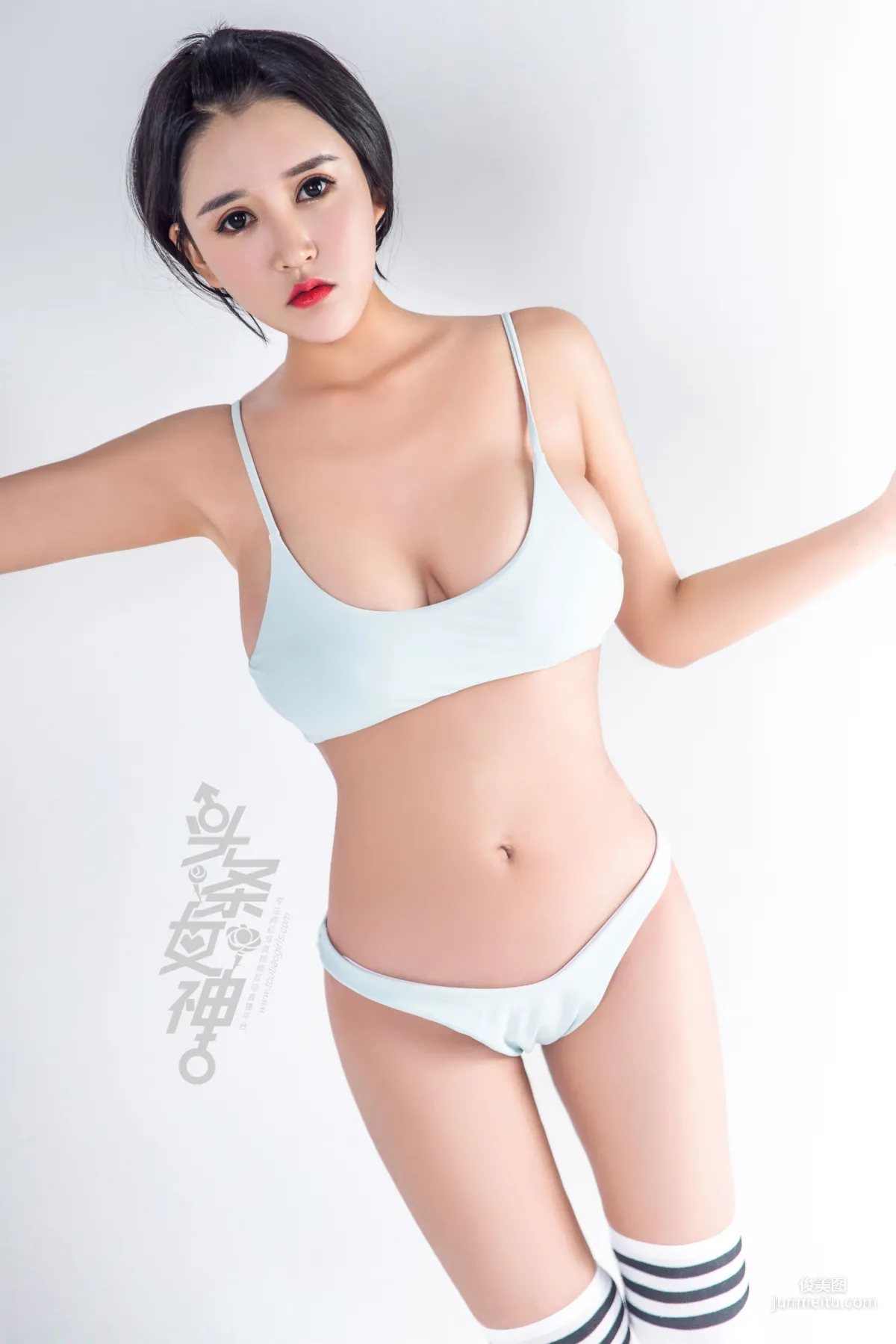 白一晗《超級碗女郎2》 [頭條女神TouTiao] 寫真集 15
