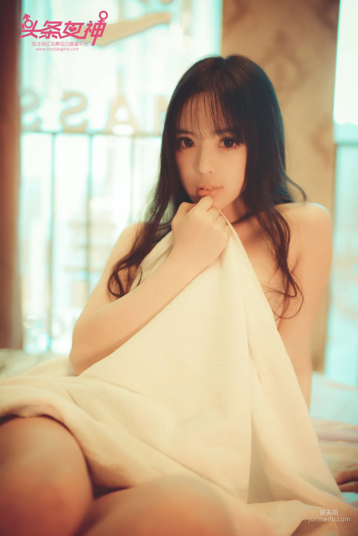 周熙妍《夢遊仙境》 [頭條女神TouTiao] 寫真集 44