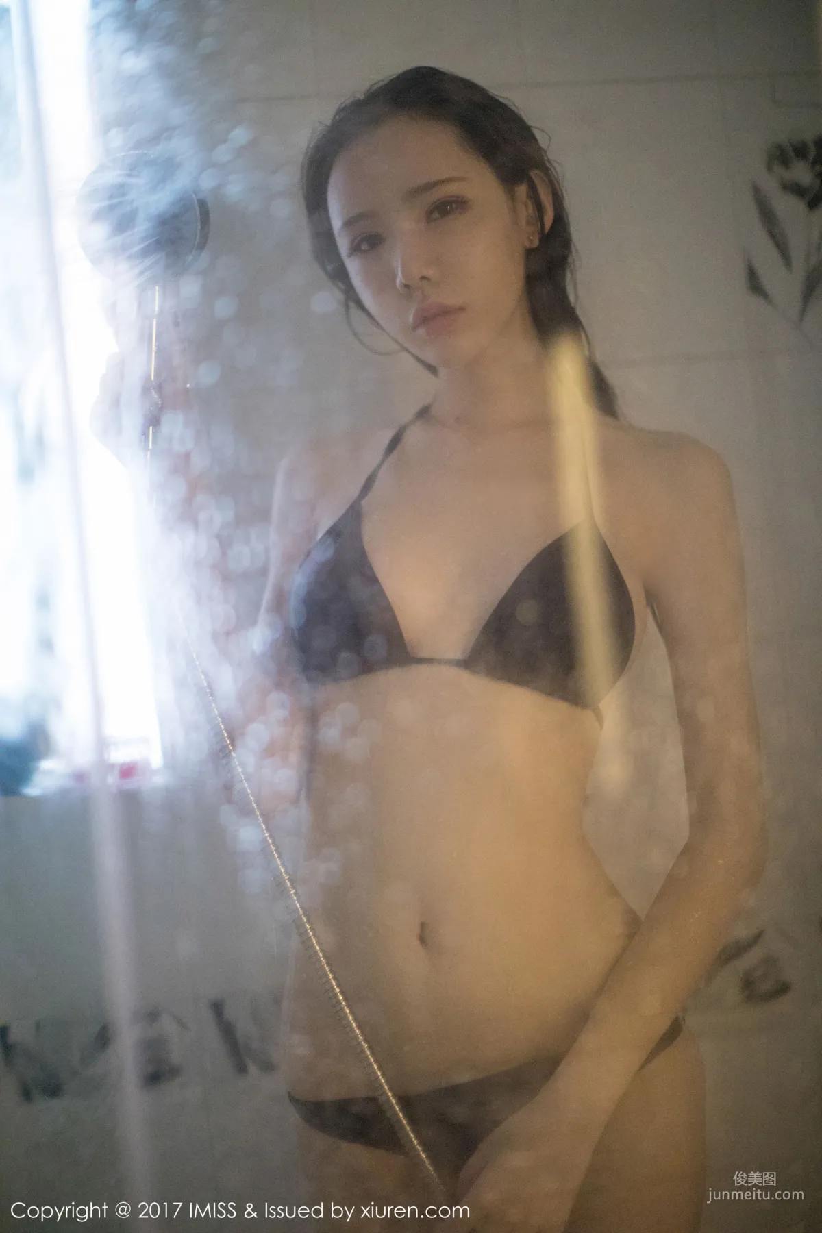 萌琪琪Irene《泳池濕身》 [愛蜜社IMiss] VOL.205 寫真集 38