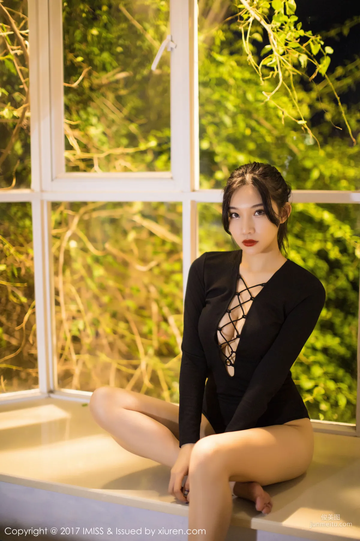小狐狸Sica《黑色私房性感美腿》 [愛蜜社IMiss] VOL.194 寫真集 26