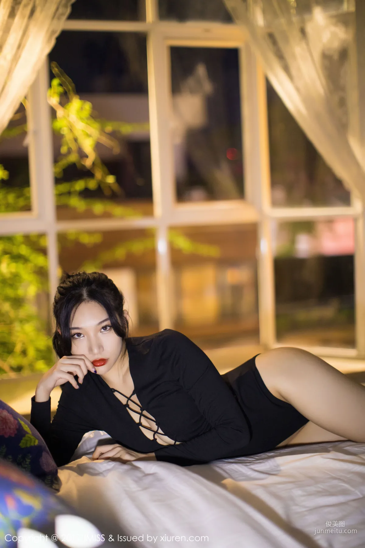 小狐狸Sica《黑色私房性感美腿》 [愛蜜社IMiss] VOL.194 寫真集 18