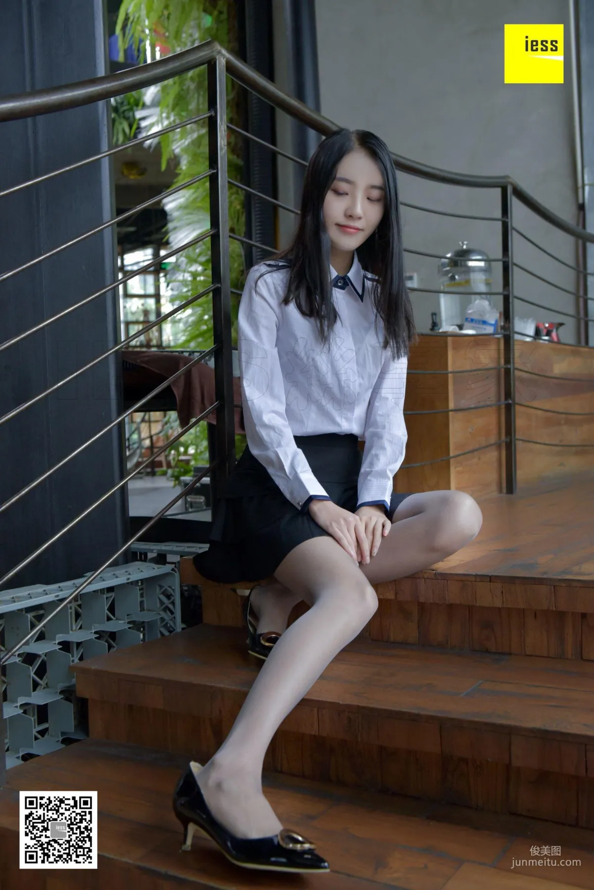 絲享家141 婉萍 《清純的灰絲小腳丫》[IESS異思趣向] 寫真集 6