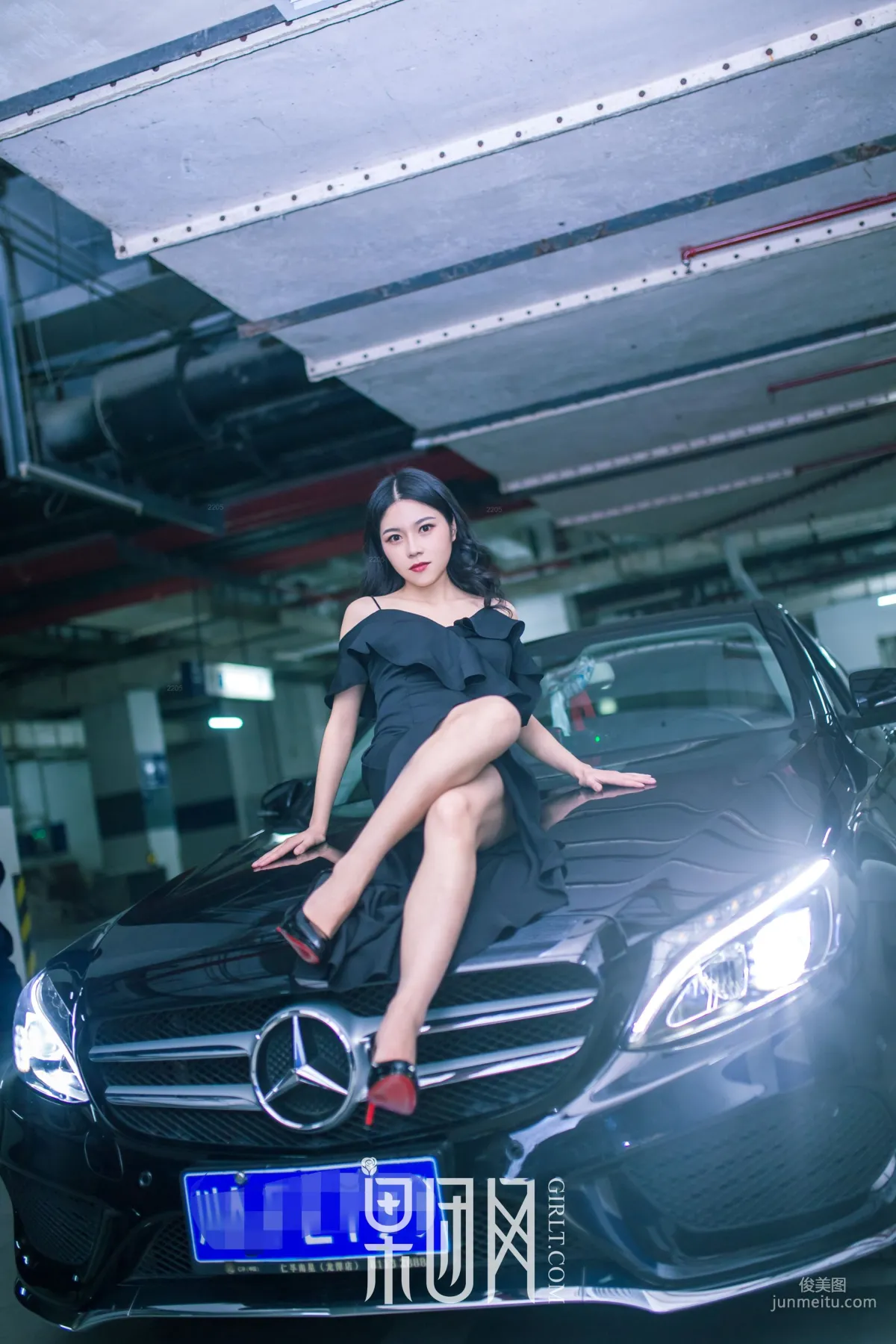 微微《美女vs豪車，你選擇哪個！》 [果團網Girlt] No.107 寫真集 4