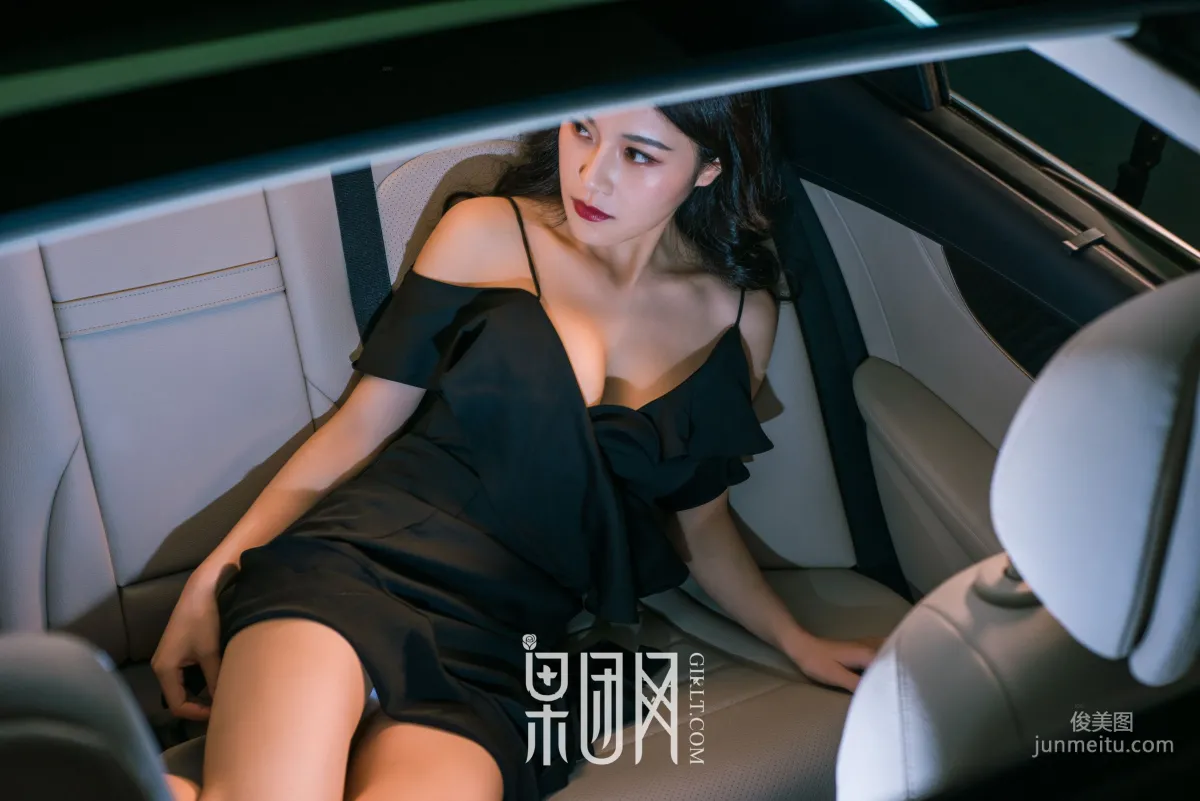 微微《美女vs豪車，你選擇哪個！》 [果團網Girlt] No.107 寫真集 24