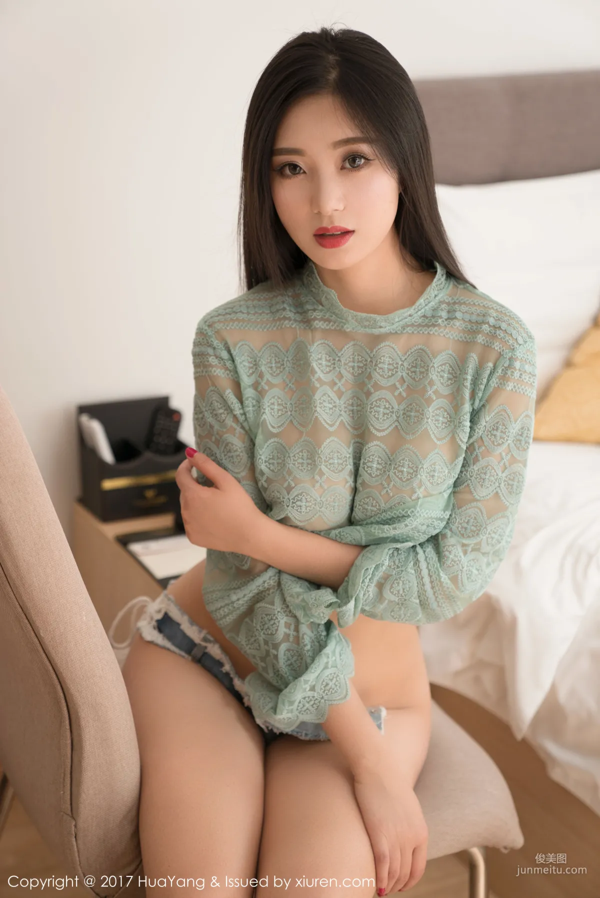 宋-KiKi《真空肚兜+薄衫裹體》 [花漾show] VOL.015 寫真集 23