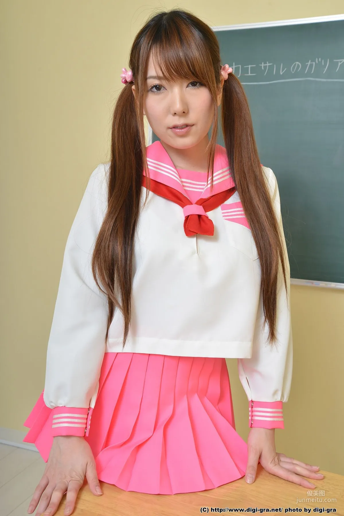 Yui Hatano 波多野結衣 紅色絲襪學生制服 Set02 [Digi-Graデジグラ] 寫真集 56