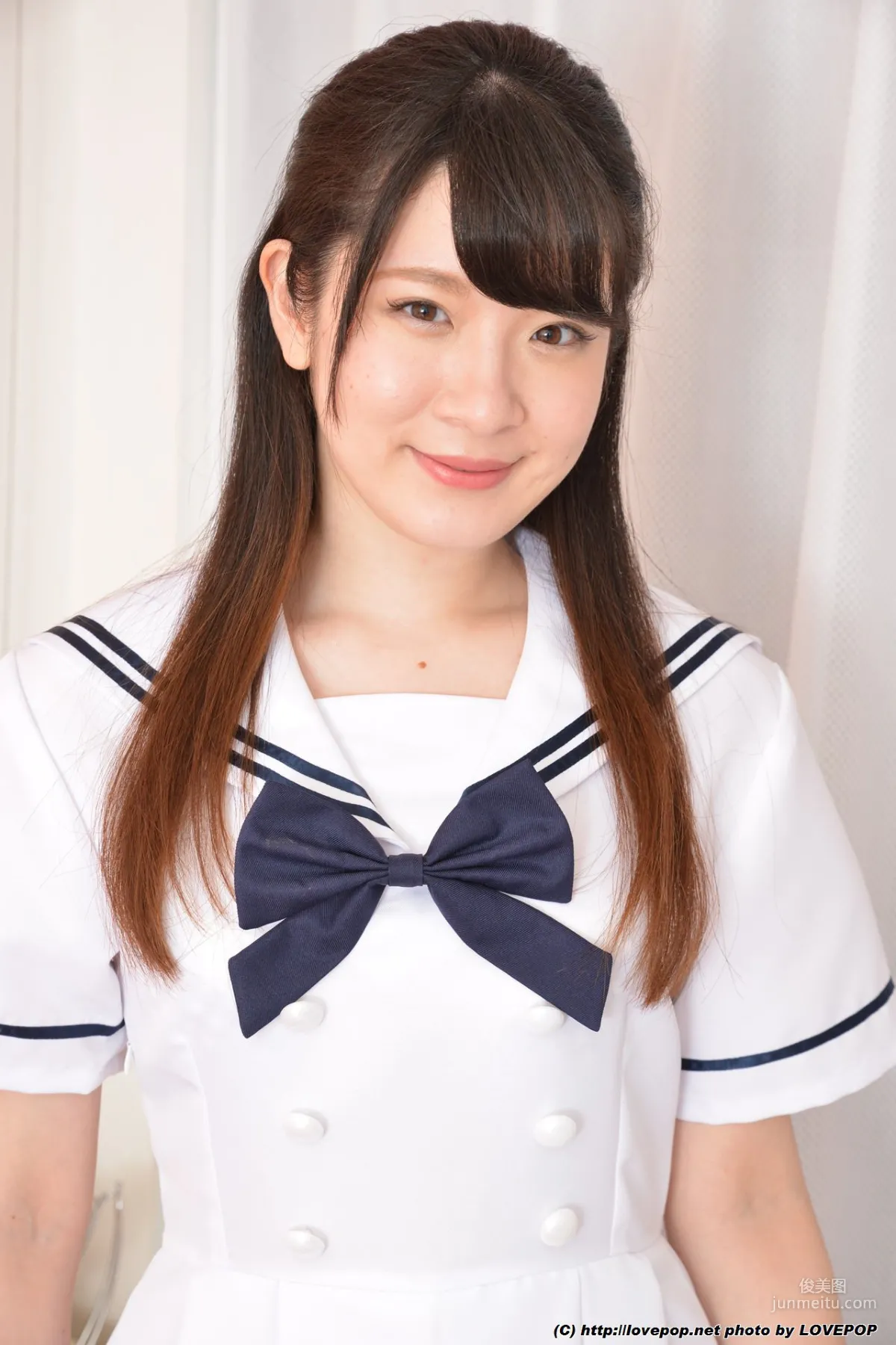 Aoi Kousaka 香坂葵 學生裝 Set1 [LovePop] 寫真集 3