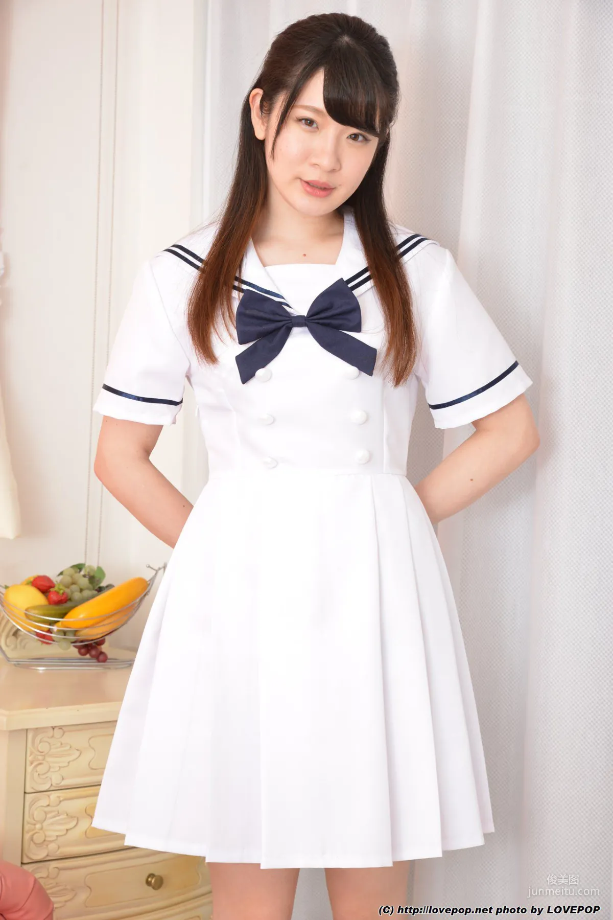 Aoi Kousaka 香坂葵 學生裝 Set1 [LovePop] 寫真集 2