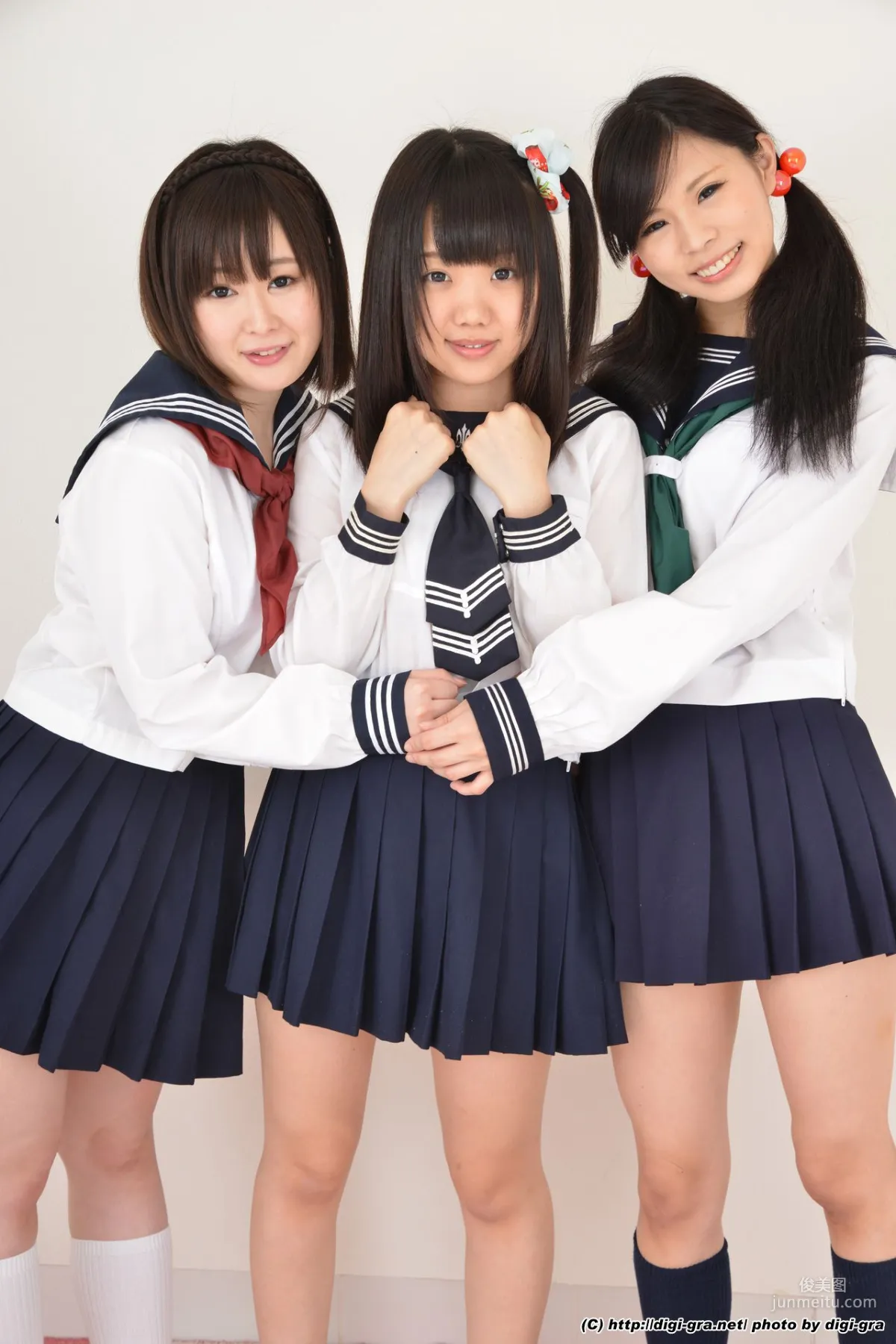 夏乃ひまわり+ 一乃瀬るりあ+瀬戸愛莉 tsu∞na∞gu Set02 [LovePop] 寫真集 6