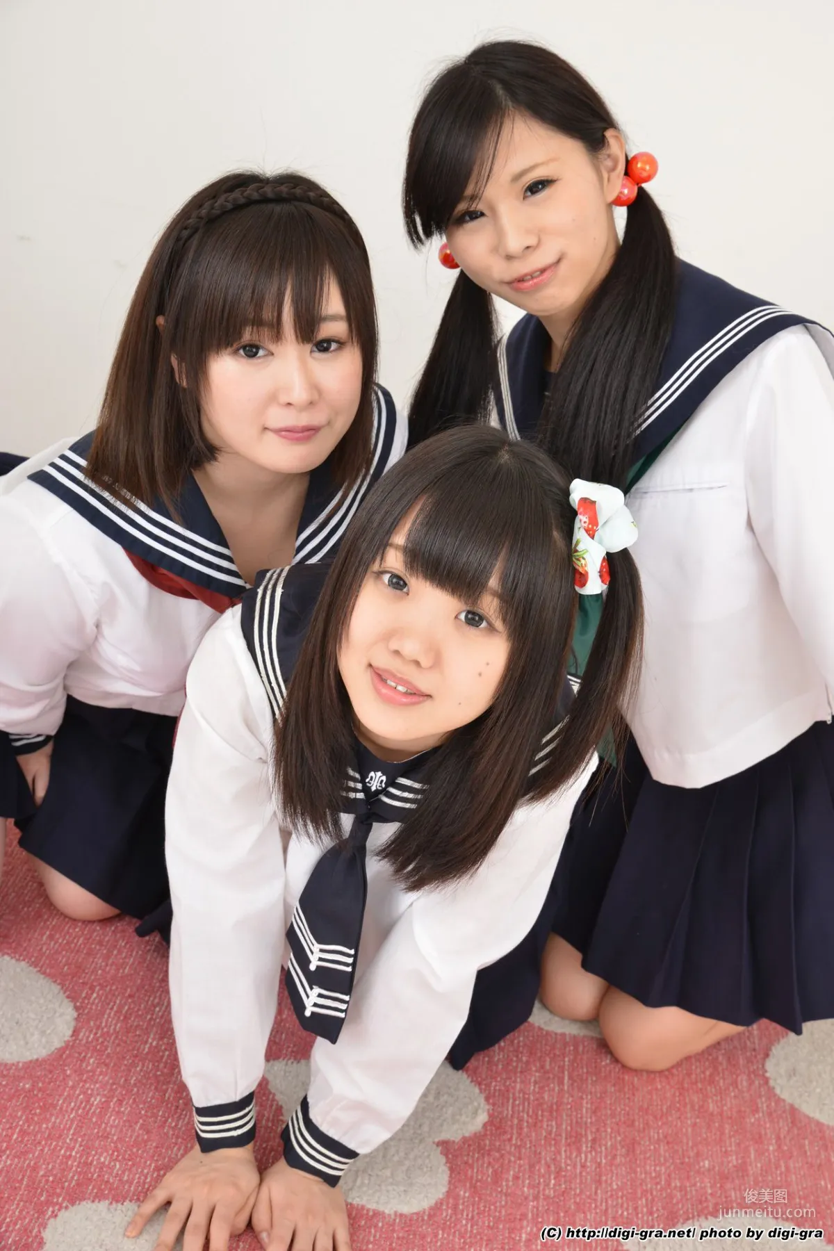夏乃ひまわり+ 一乃瀬るりあ+瀬戸愛莉 tsu∞na∞gu Set02 [LovePop] 寫真集 26