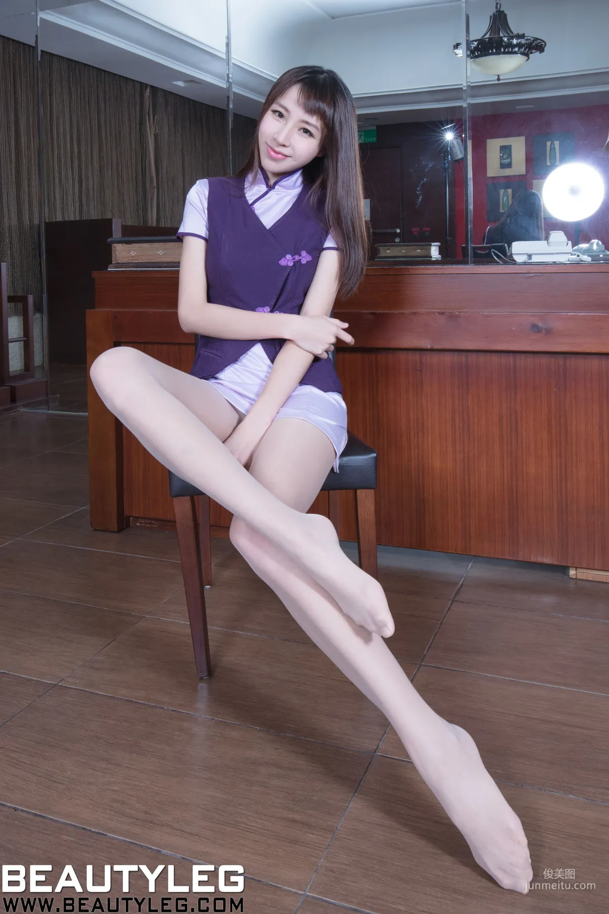 腿模Nancy《制服+透視蕾絲+肉絲美腿》 [Beautyleg] No.1580 寫真集 22