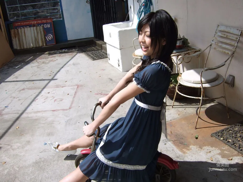 [Watch] Photogenic Weekend 佐藤さくら Sakura Sato 寫真集 39