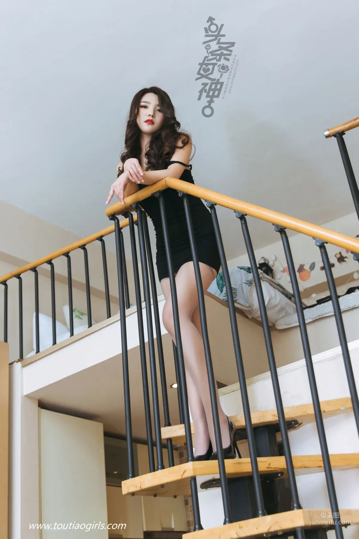 小唐嫣《蜜汁熟女1》 [頭條女神Toutiaogirls] 寫真集 19