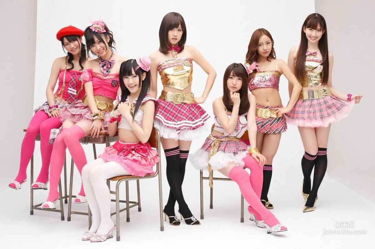 AKB48《桜が舞って恋が咲く》 [WPB-net] No.130 写真集1