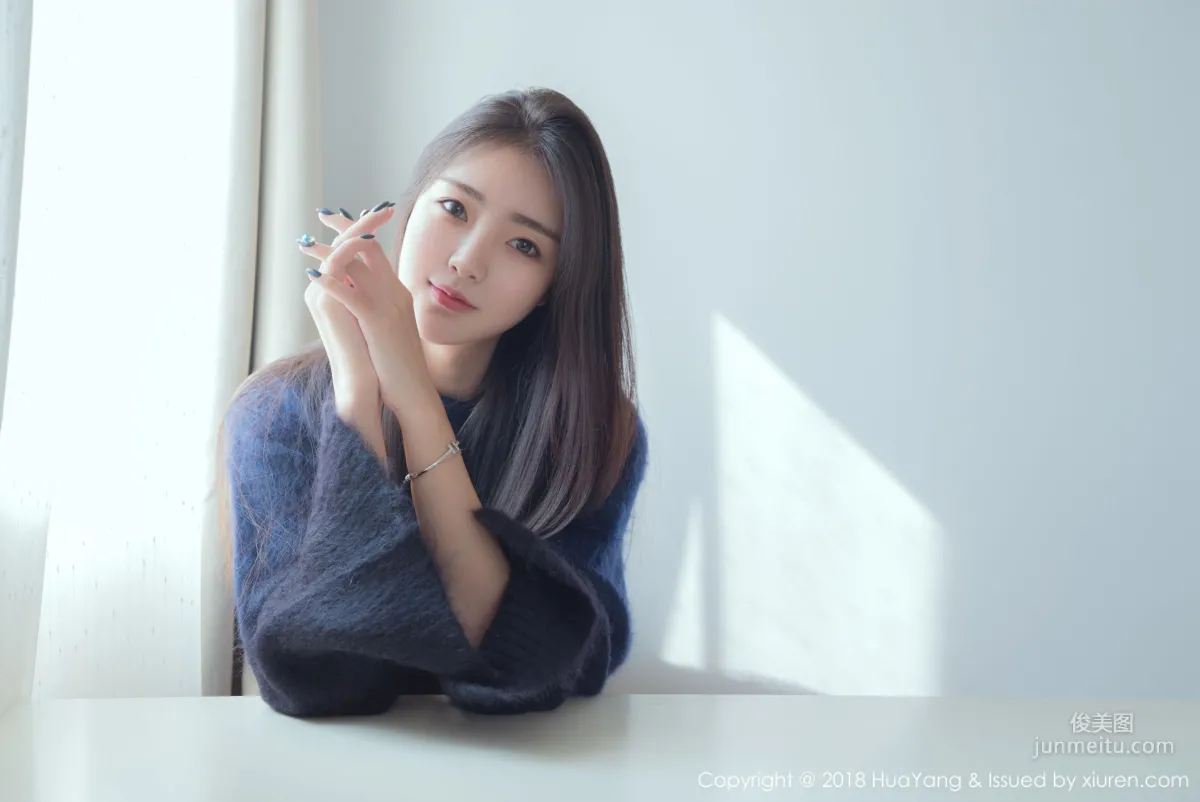 可樂Vicky《毛衣+白衬衫》 [花漾HuaYang] Vol.027 写真集1