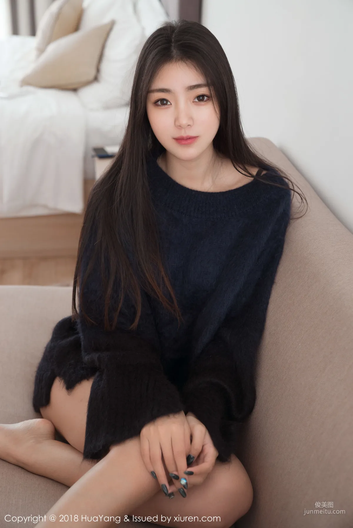 可樂Vicky《毛衣+白衬衫》 [花漾HuaYang] Vol.027 写真集8