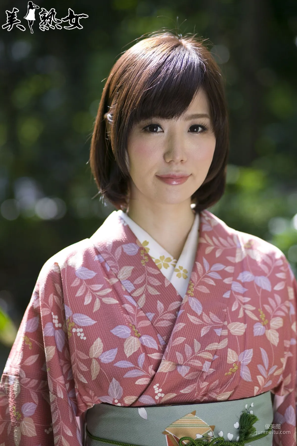 [X-City] [JUKUJO]人気熟女 森ななこ/七瀬美香 2 寫真集 1