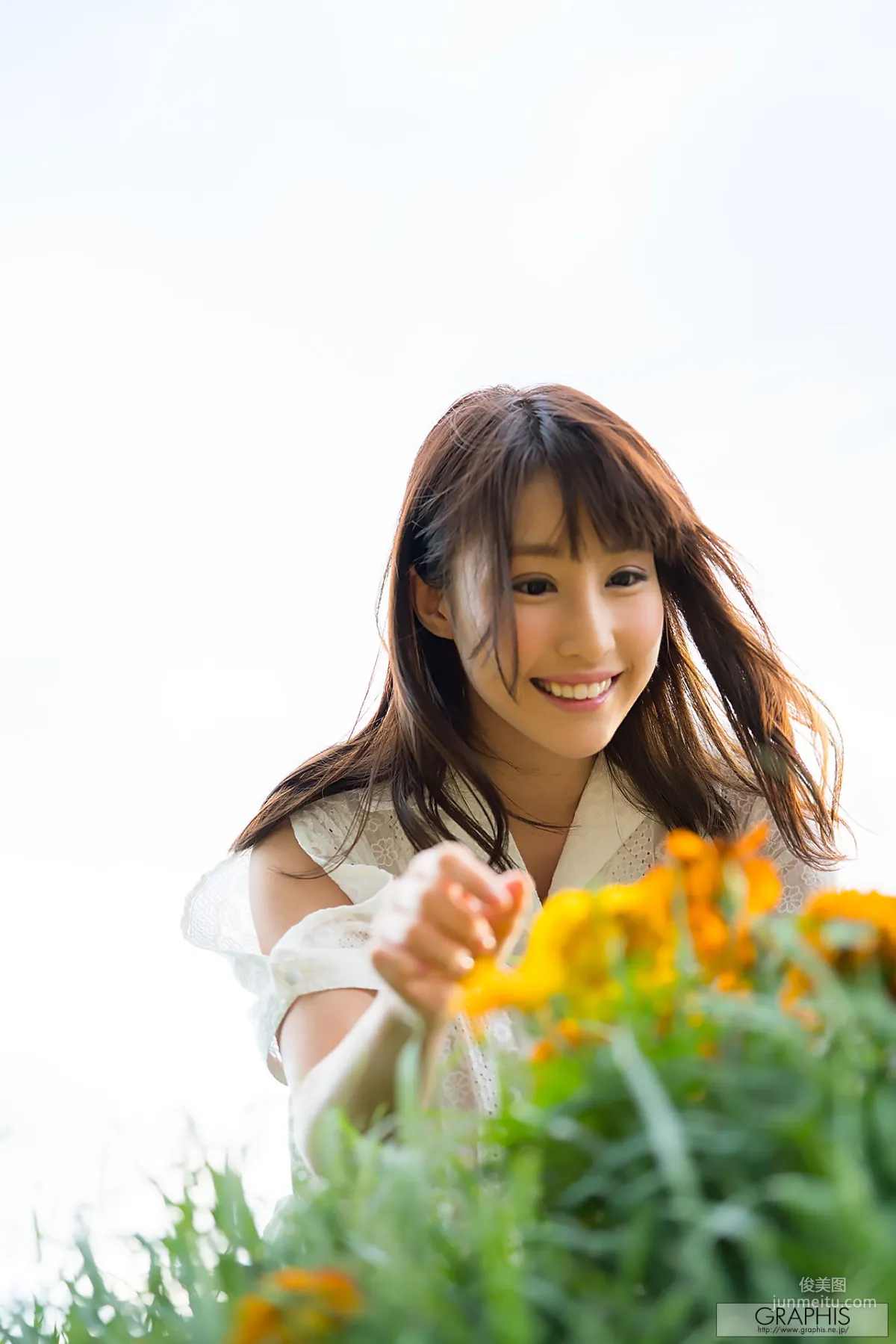 あやみ旬果《Beautiful Body》 [Graphis] Gals 写真集9