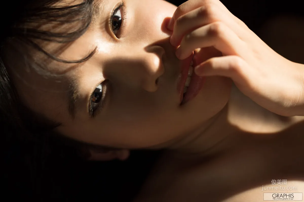 Yura Kano 架乃ゆら [Graphis] First Gravure 初脫ぎ娘 寫真集 59
