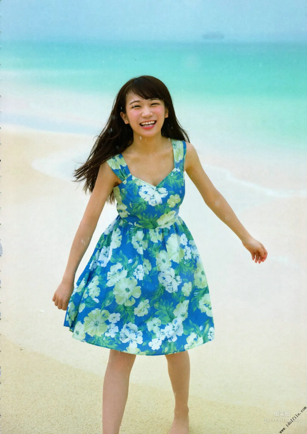 秋元真夏 1st《真夏の気圧配置》 [PhotoBook] 寫真集 24