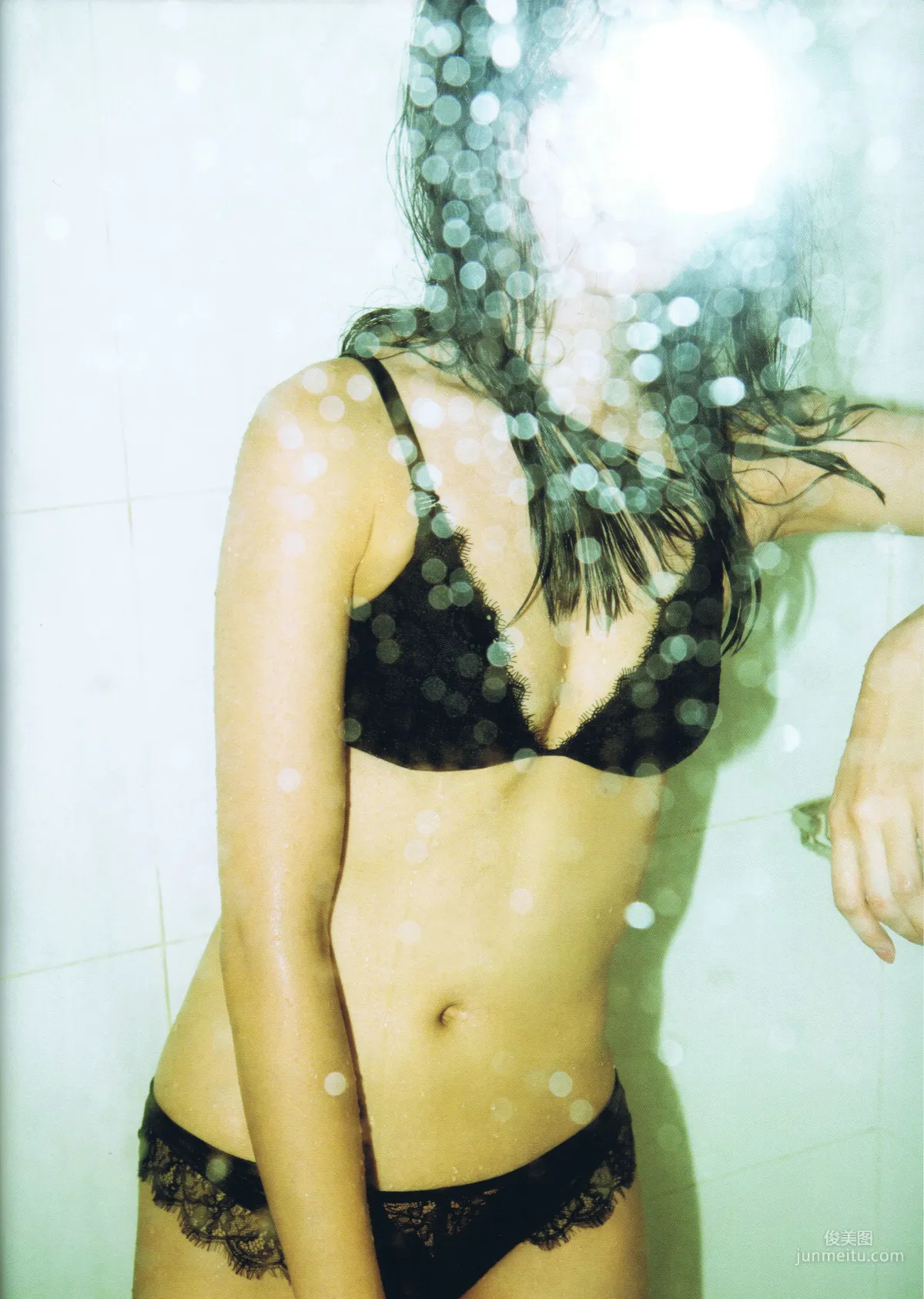 北原里英《そして》 [PhotoBook] 写真集89