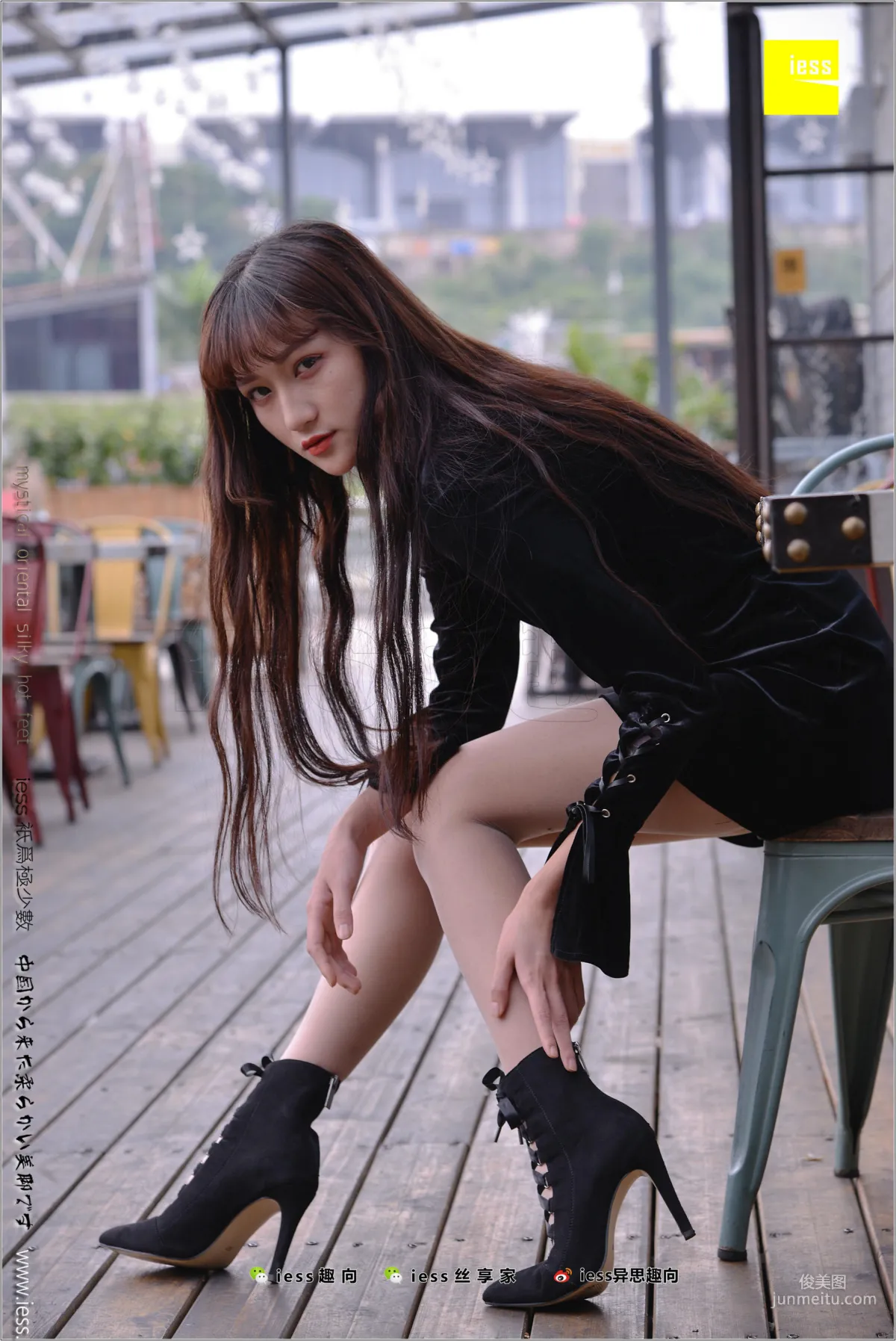 潇潇《顔值即正義》[異思趣向IESS] 絲足便當199 寫真集 80