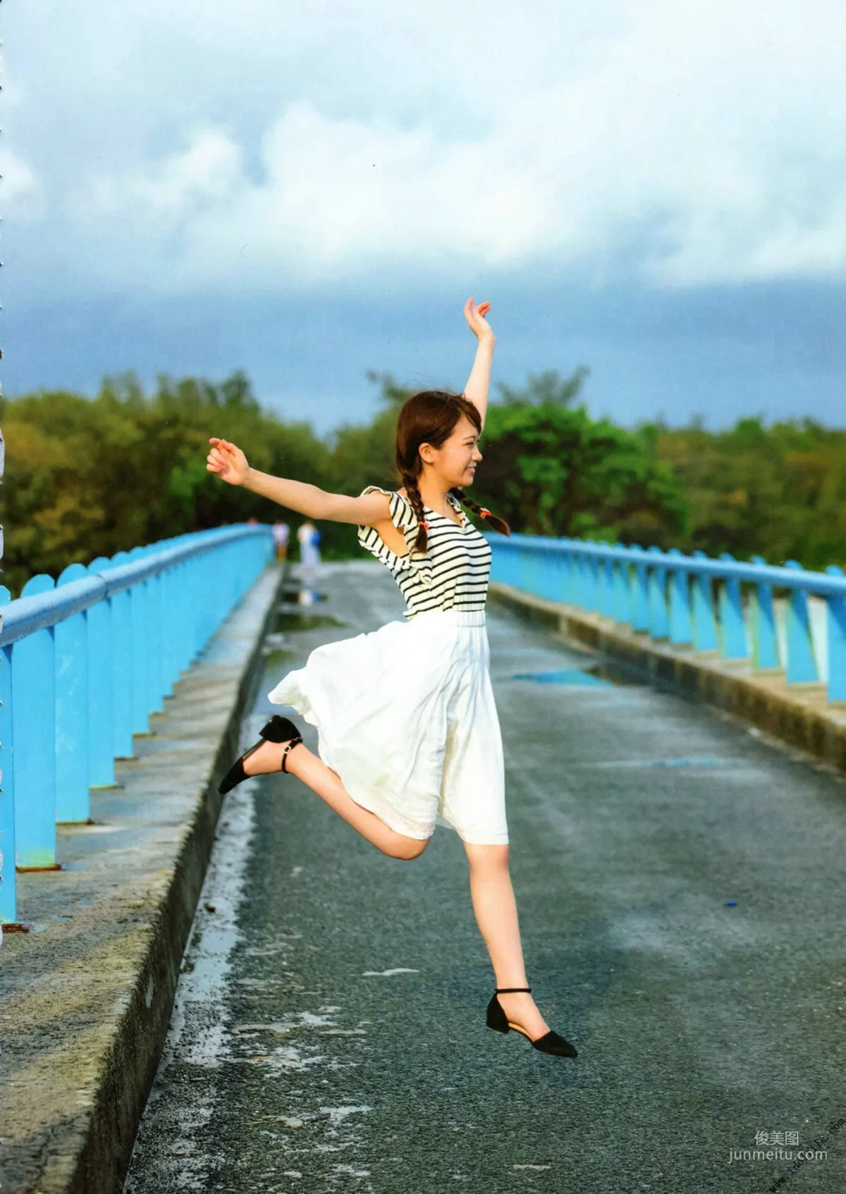 秋元真夏 1st《真夏の気圧配置》 [PhotoBook] 寫真集 6