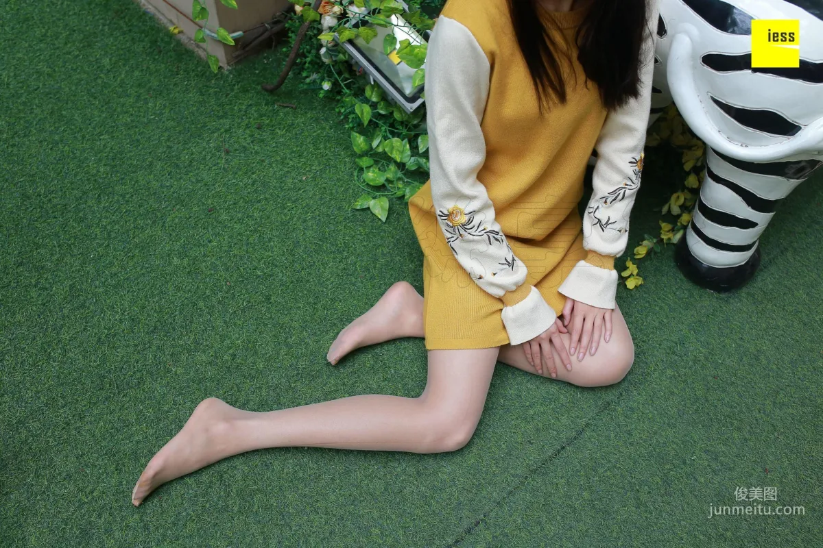 婉萍《婉萍街拍肉丝》[异思趣向IESS] 丝享家173 写真集86