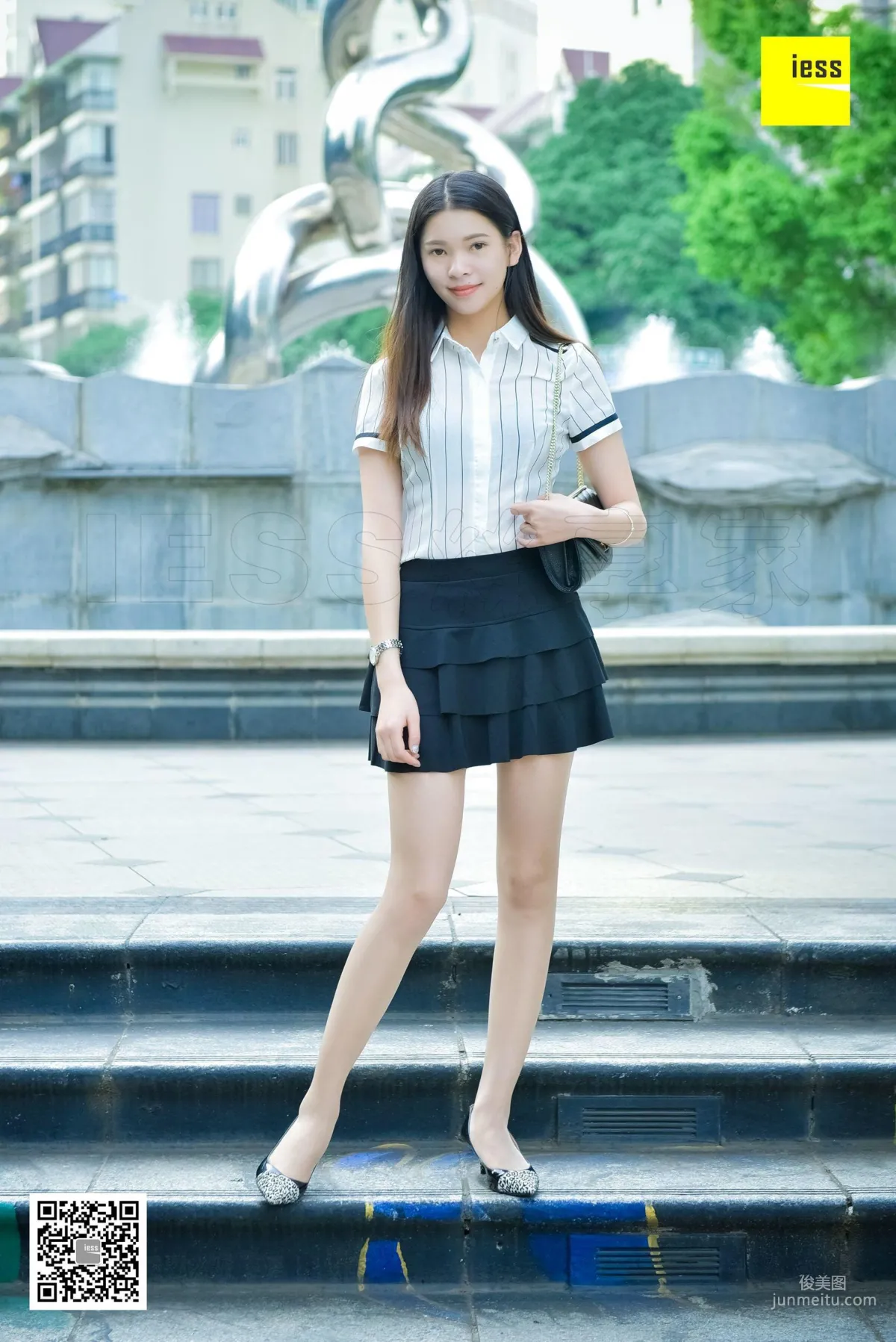 七七《坐在石凳上的美女》[異思趣向IESS] 絲享家169 寫真集 1