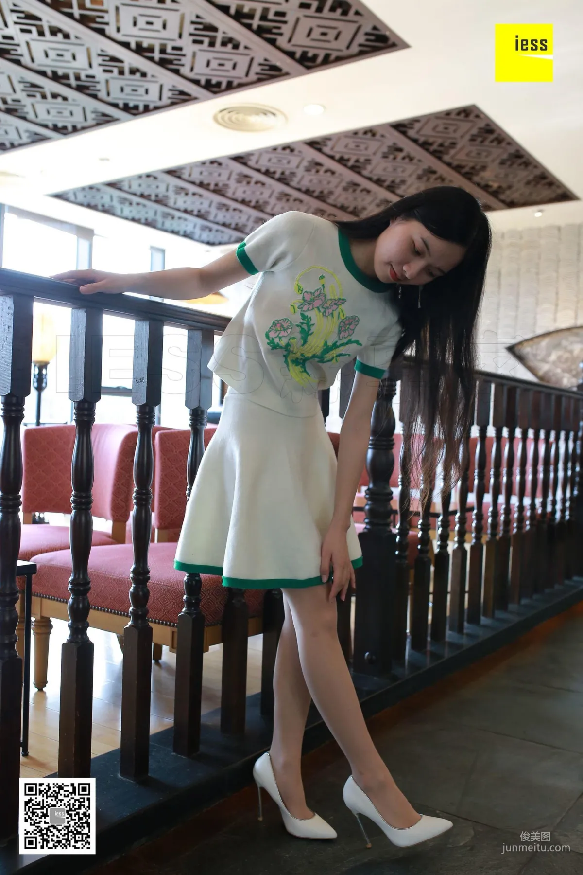 木木《清純系肉絲》 [異思趣向IESS] 絲享家185 寫真集 34