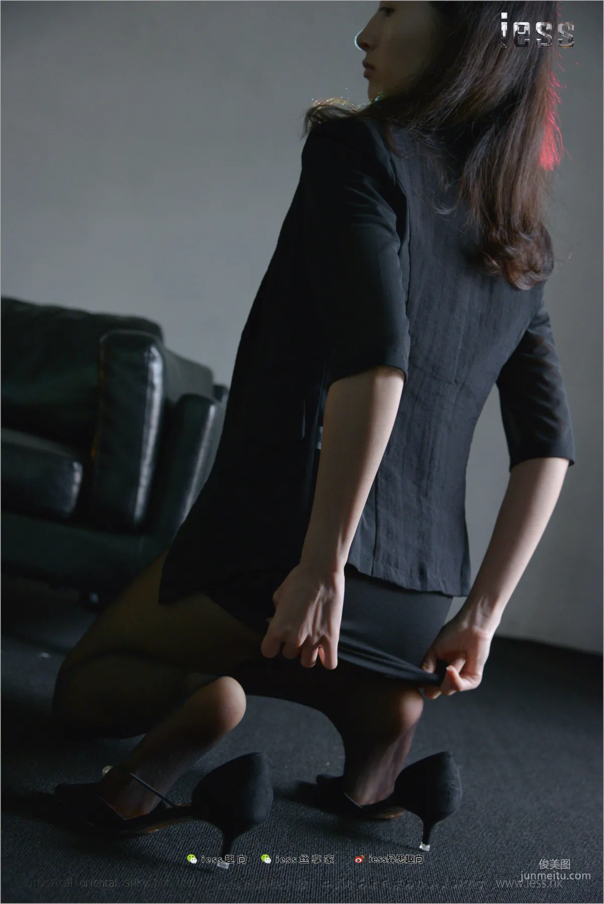 小莫《小莫的暗调黑丝④》 [异思趣向IESS] 丝足便当193 写真集14