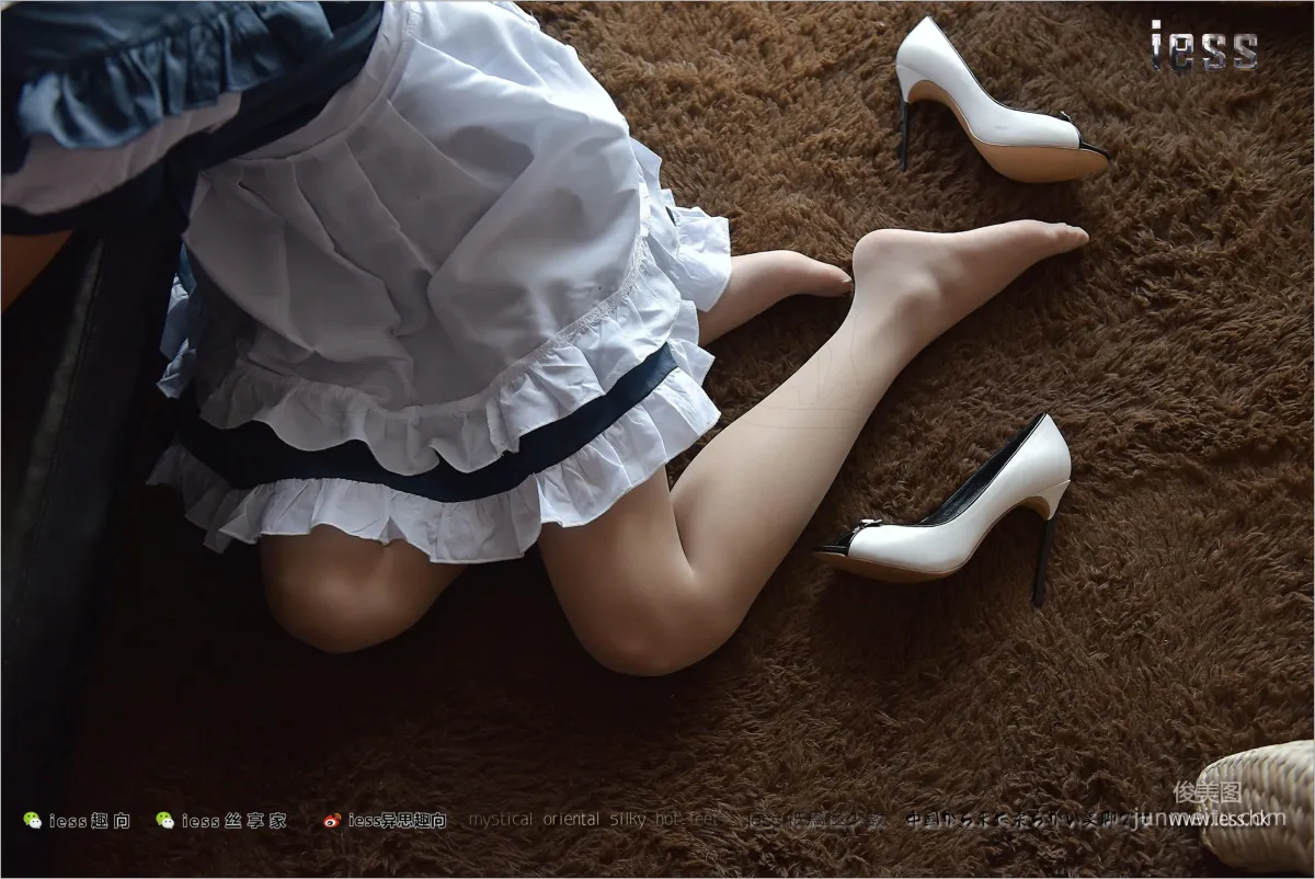 宛平《舅舅家的女仆2》[异思趣向IESS] 丝足便当203 写真集1