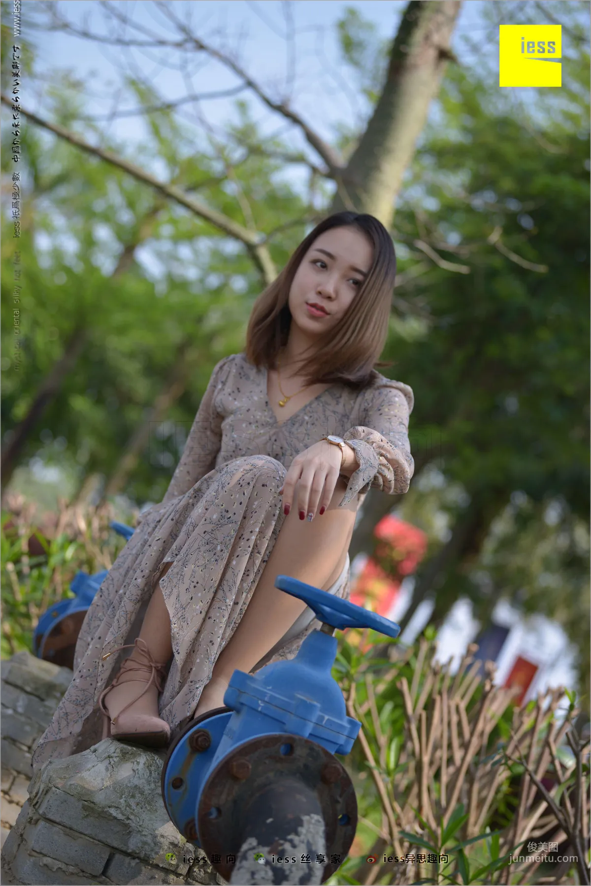 馨月《足鑒》 [異思趣向IESS] 絲足便當215 寫真集 50