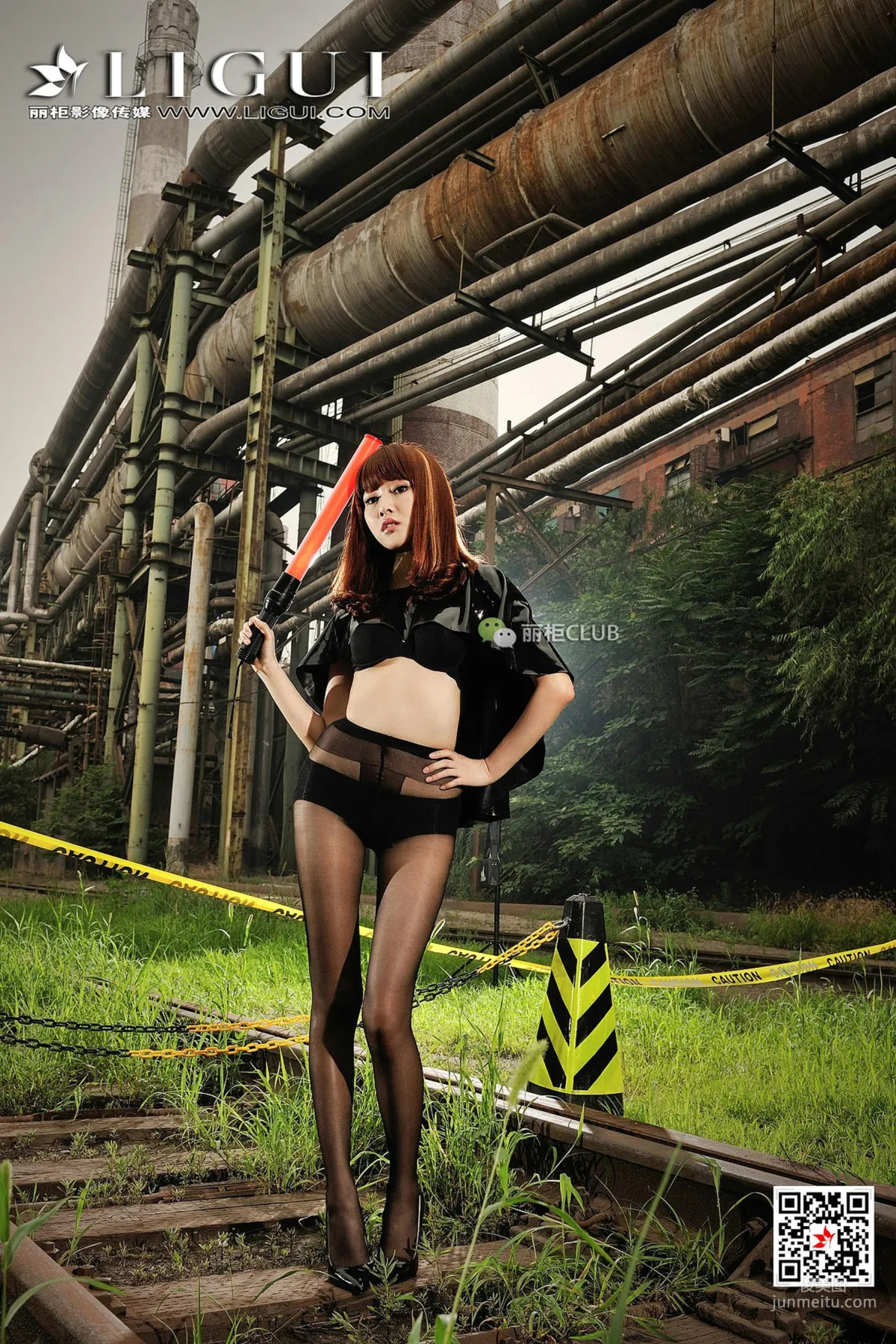 Model 笑笑《廢舊火車道黑絲美腳》 [麗櫃Ligui] 寫真集 90