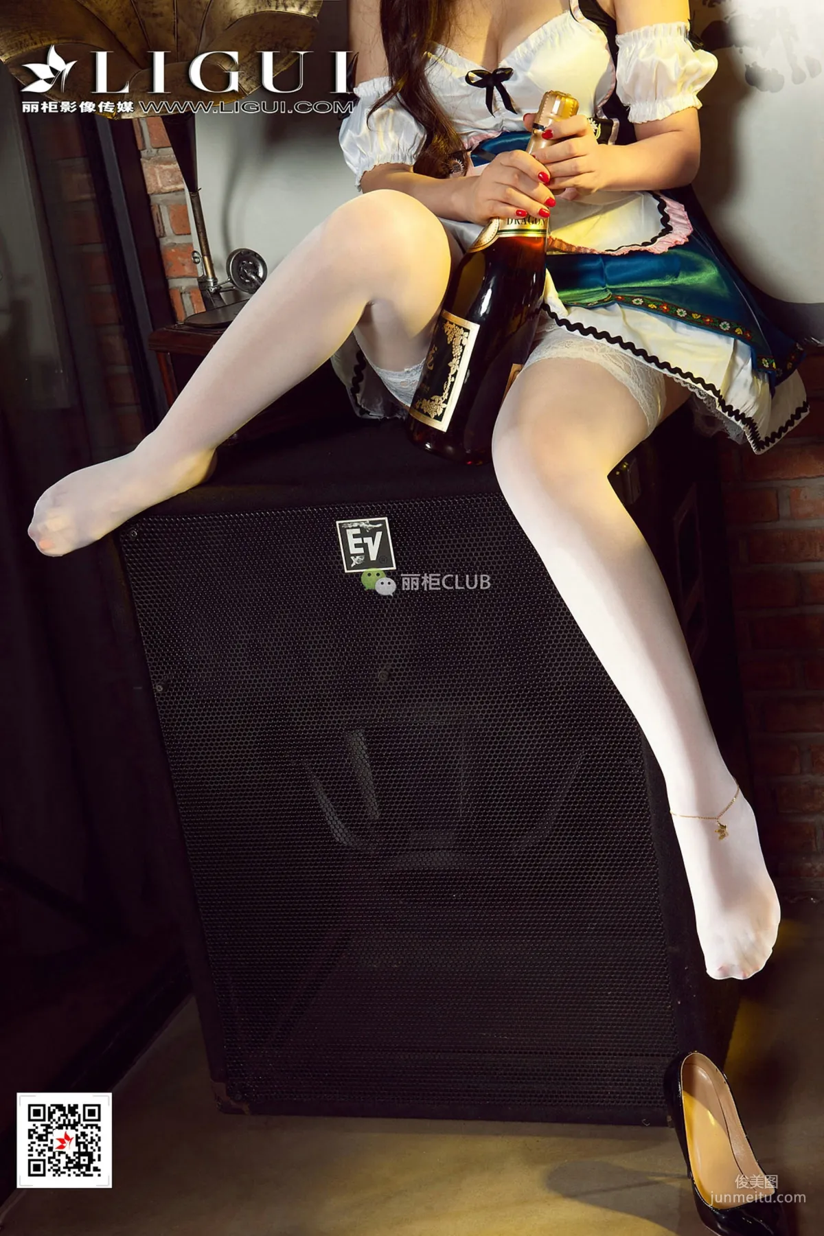 Model 然然《白丝美腿丝脚》 [丽柜Ligui] 写真集16