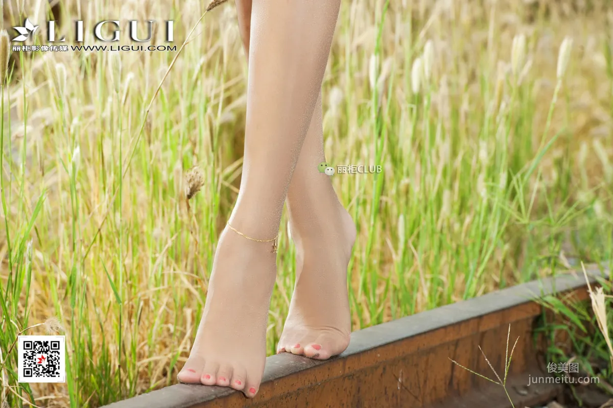 Model 思彤《時尚美腿唯美外拍》 [麗櫃Ligui] 寫真集 31