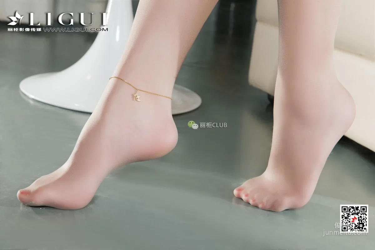 Model 心怡《西装OL丝足美腿》 [丽柜Ligui] 写真集31