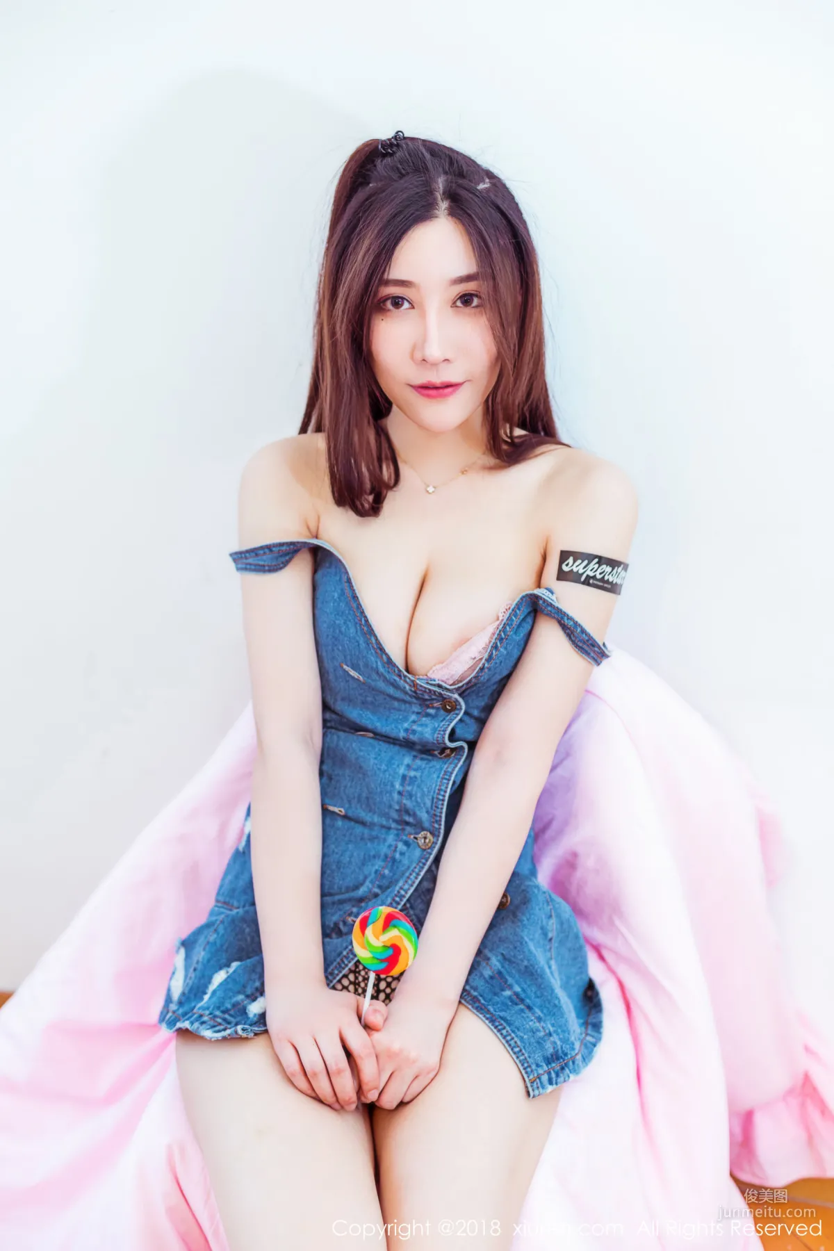 美昕Yumi《鄰家型美女》 [秀人XIUREN] No.959 寫真集 56