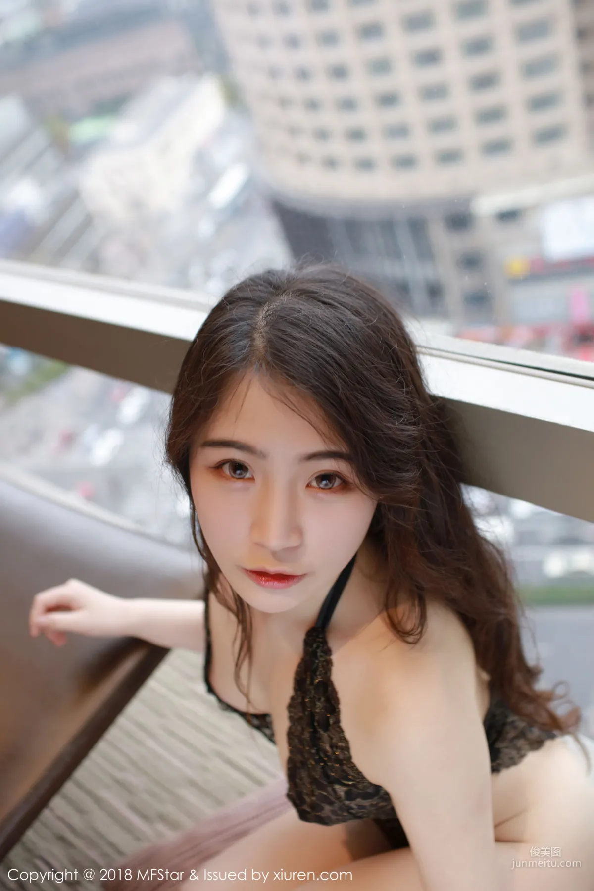 宅兔兔《情趣镂空内衣》 [模范学院MFStar] Vol.118 写真集27